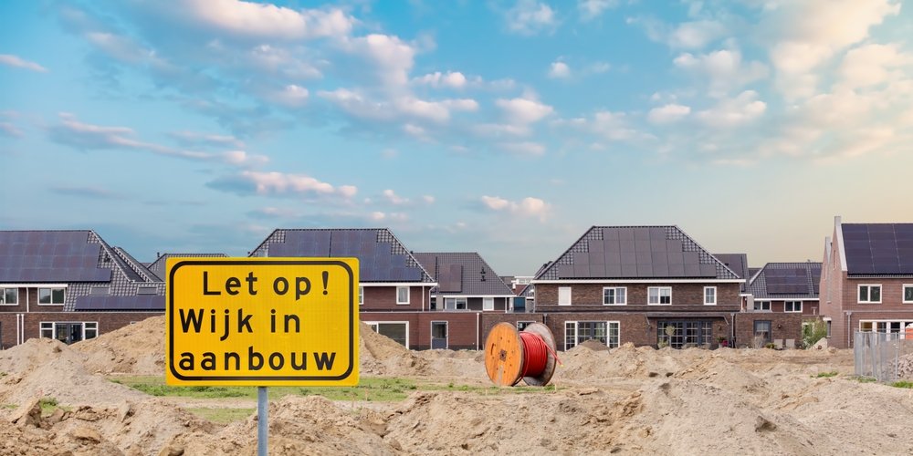 Renovlies voor nieuwbouw in Eindhoven. Krijg 10% korting op het behangen en sauzen van wanden.